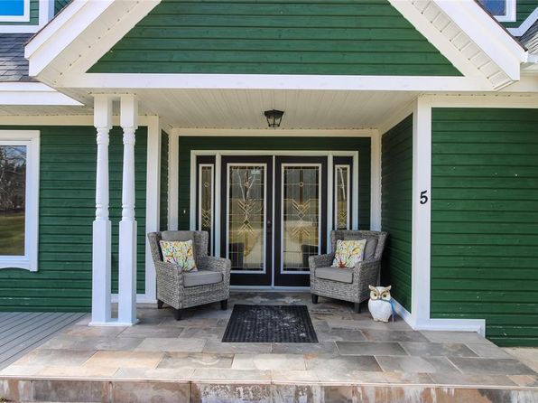 5 Camp Carey Road, Torbay, NL A1K1H8