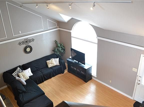 5th image of 2025 Putman Way