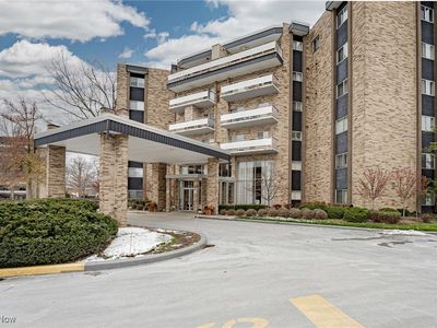 2112 Acacia Park Dr APT 611, Cleveland, OH, 44124