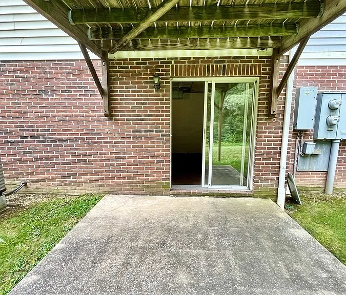 444 Tanglewood Ln — Photo 101