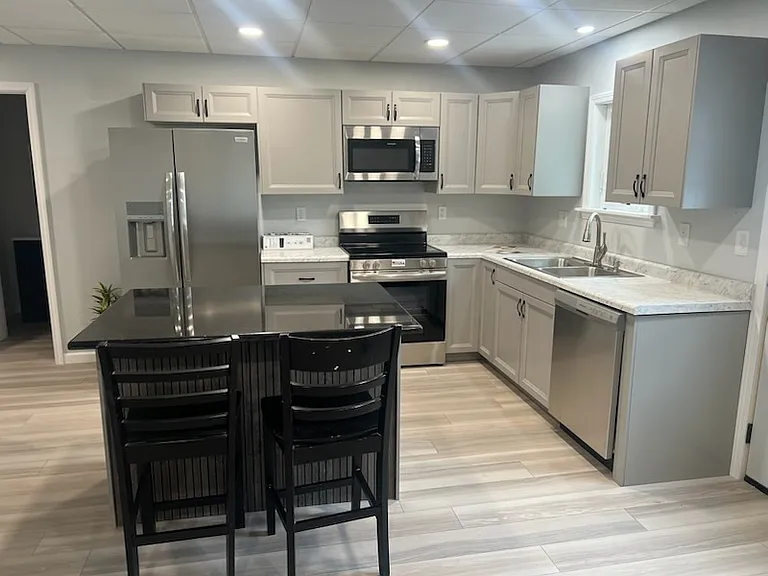 900 Morse St #900 — Photo 11