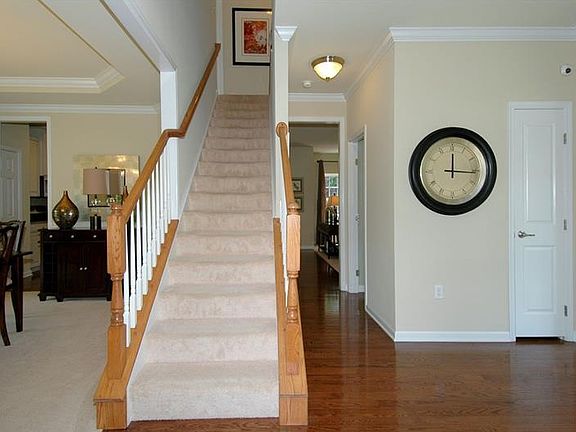 3rd image of 234 Wedgewood Dr