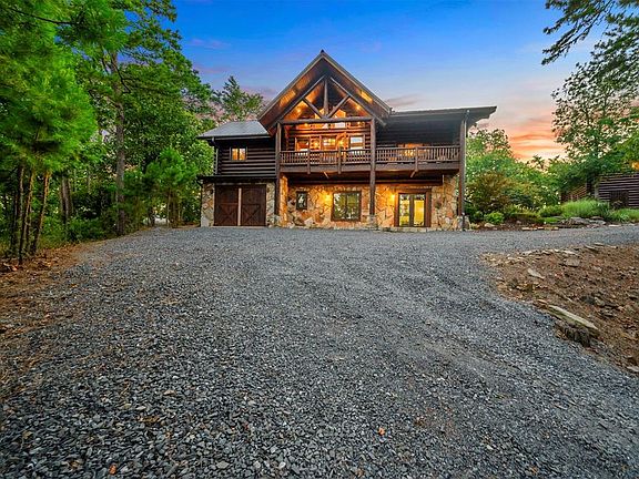 5th image of 107 Lake Bluff Ln