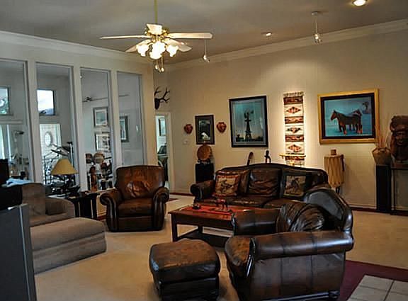 4th image of 6112 Iron Horse Dr