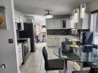 9700 SW 16th Ct, Pembroke Pines, FL 33025