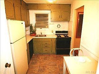 4th image of 4 Brewster Gate