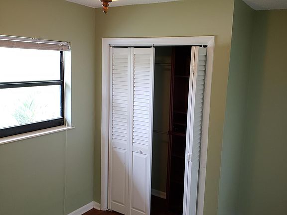 5th image of 1125 SE 6th Ter APT 3