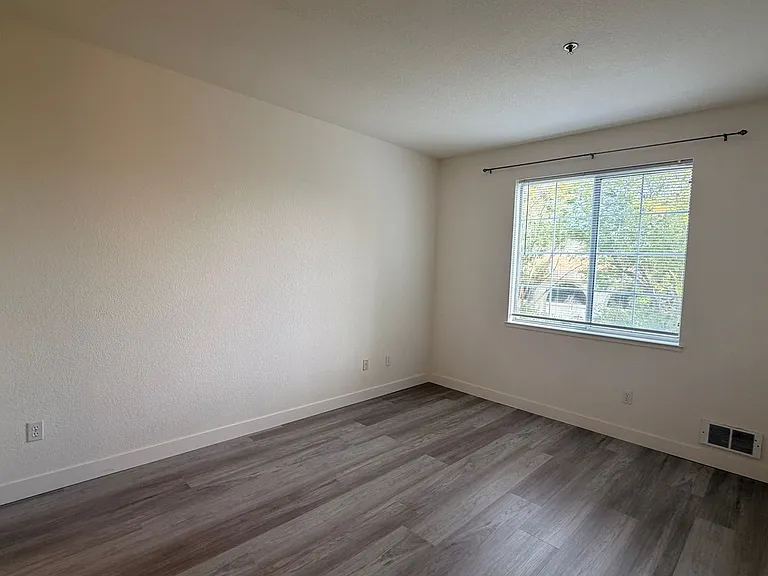 250 Santa Fe Ter #316 — Photo 12