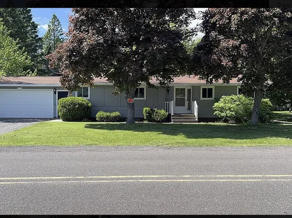 57219 Rockland St, Calumet, MI 49913