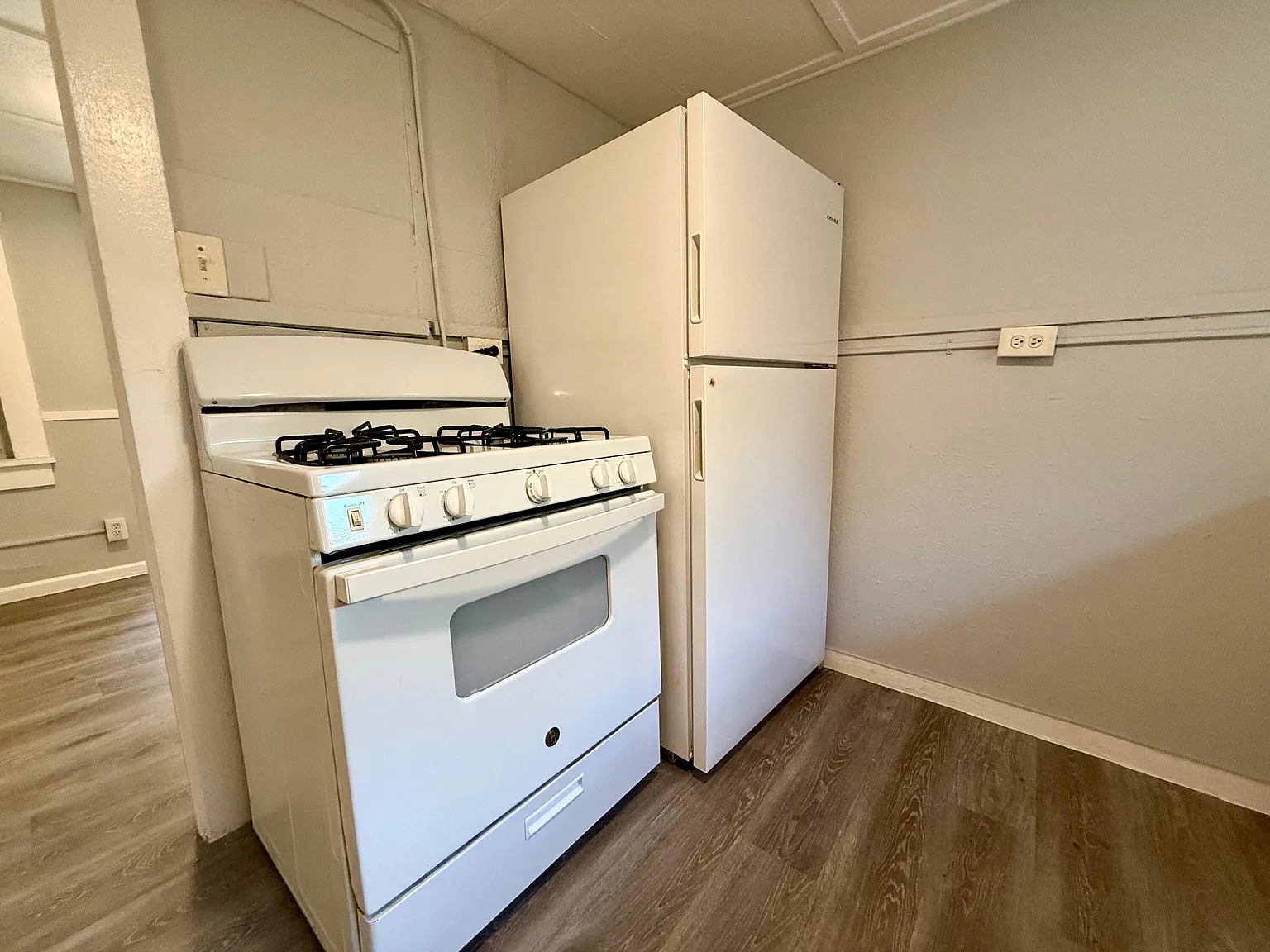 2 bed, 1.0 bath, 1150 sqft, $1,695 — Photo 4