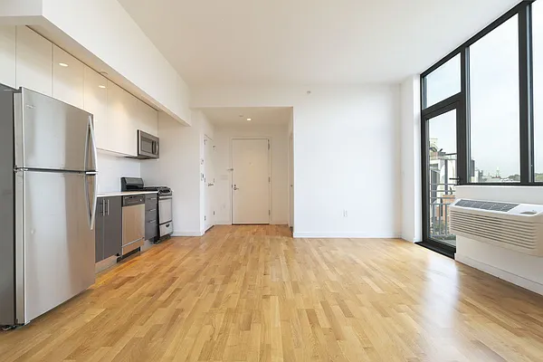 Rented by Astoria Realty | media 1