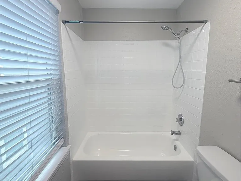 8202 Cannon St #B — Photo 15