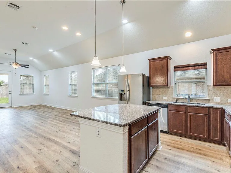 5309 Anaheim Ave — Photo 3