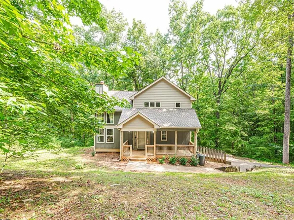 110 Poplar Dr N, Jasper, GA 30143