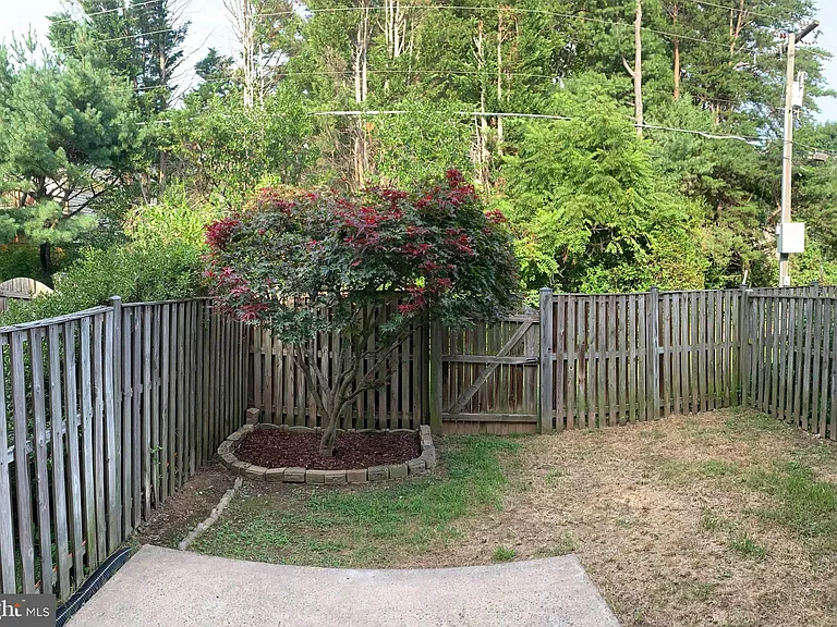 10205 Provincetown Ct — Photo 25