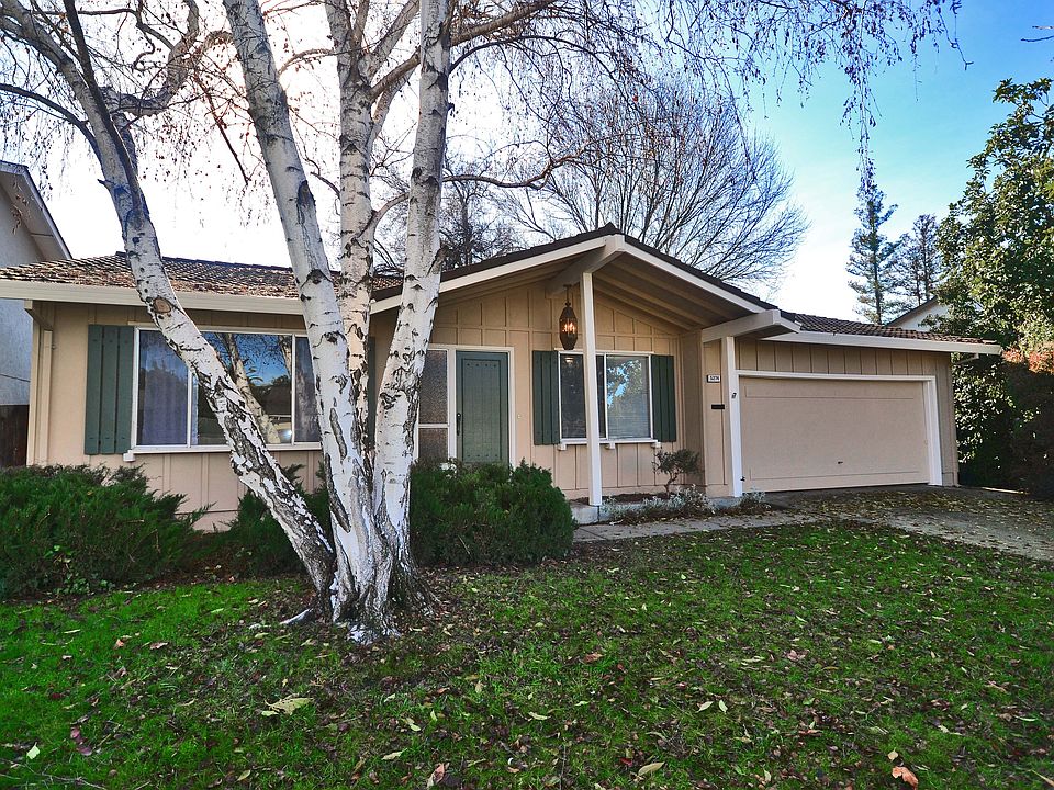 1st image of 5274 Blackbird Dr