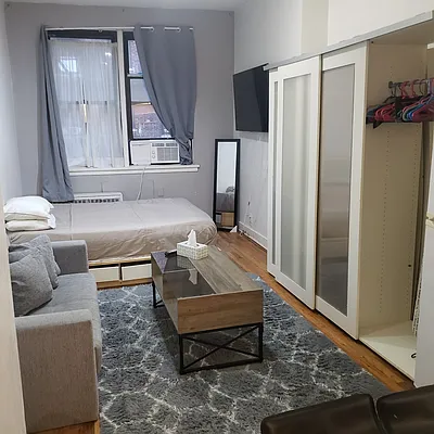 Rented by Michael J Gregg Real Estate | media 4