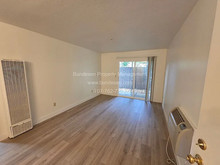 732 Beaver St — Photo 6