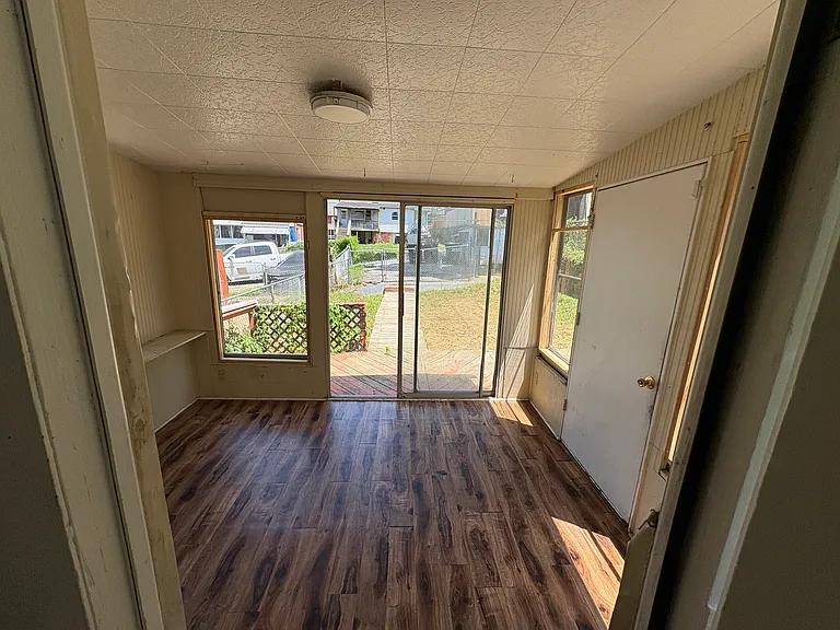 137 Woodland Ave — Photo 11