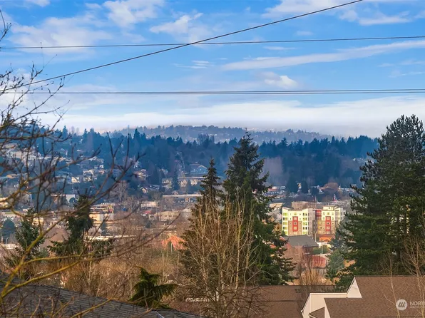 1615 Eagle Ridge Drive S #4, Renton, WA 98055