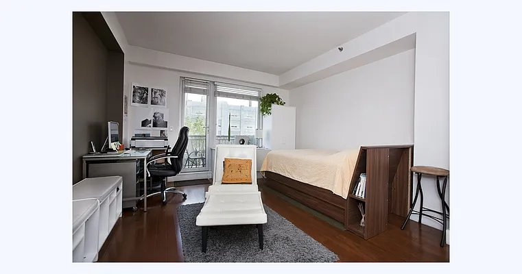 Rented by BLU Real Estate | media 27