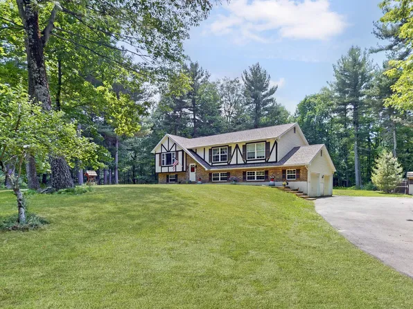 111 White Pine Ct, Milford, PA 18337