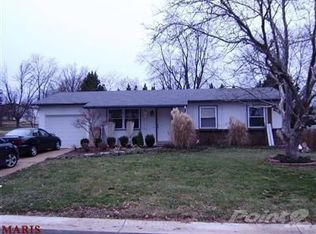 1105 Medford Dr, Saint Charles, MO 63303