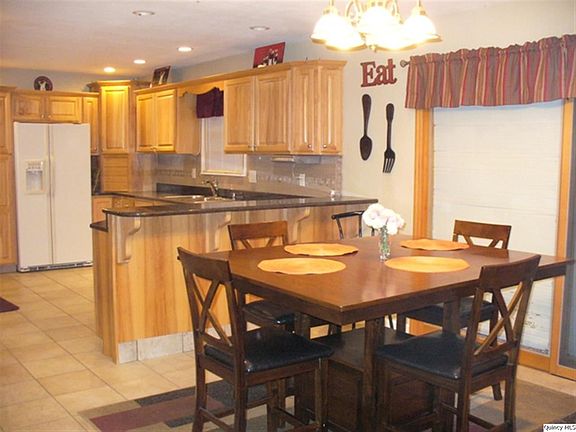 Home for Sale in Quincy, IL $159,900