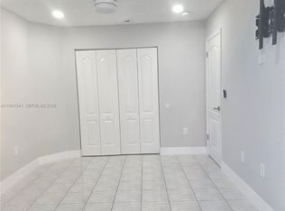 21431 SW 88th Ave, Cutler Bay, FL 33189