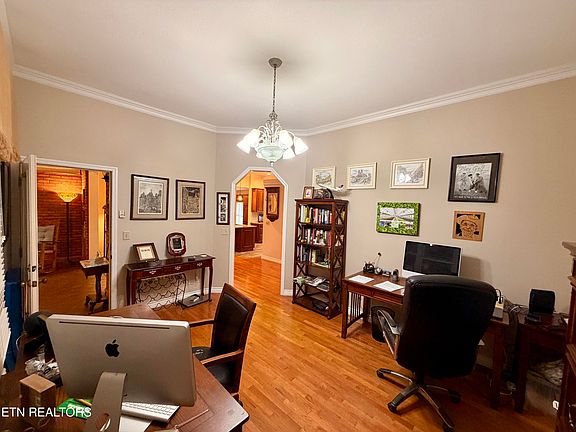 23rd image of 630 Kenny Brook Ln