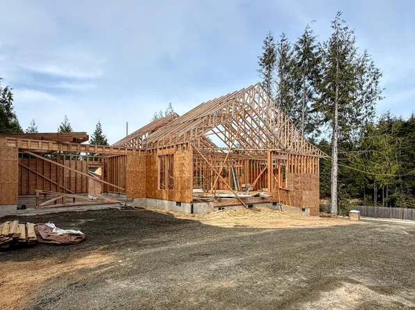 930 SW Dolores Dr, Waldport, OR 97394