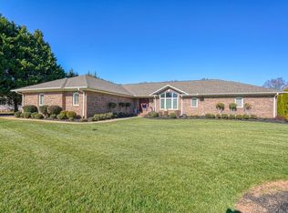 218 Mountain Range Rd, Boiling Springs, SC 29316