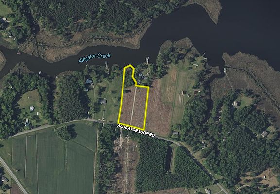 2nd image of 413 Alligator Loop Rd