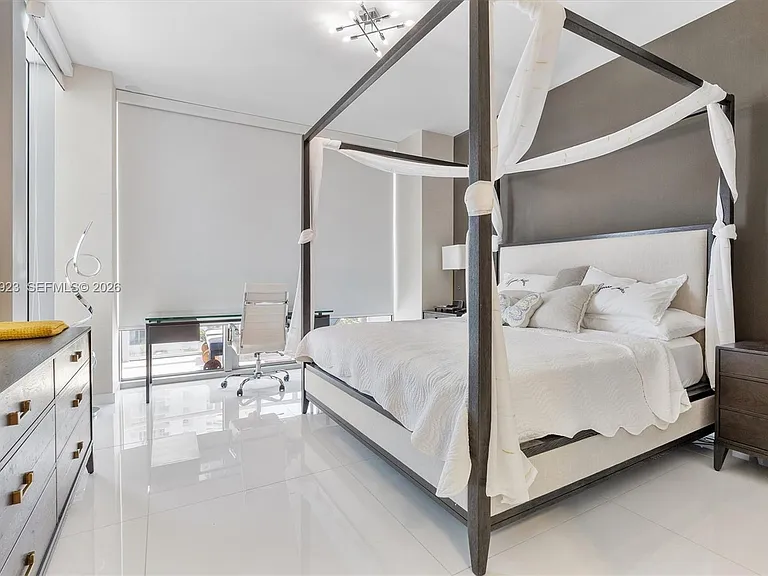 17475 Collins Ave #503 — Photo 38
