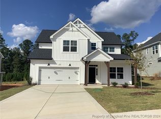 195 Rough Ridge Trl, Aberdeen, NC 28315