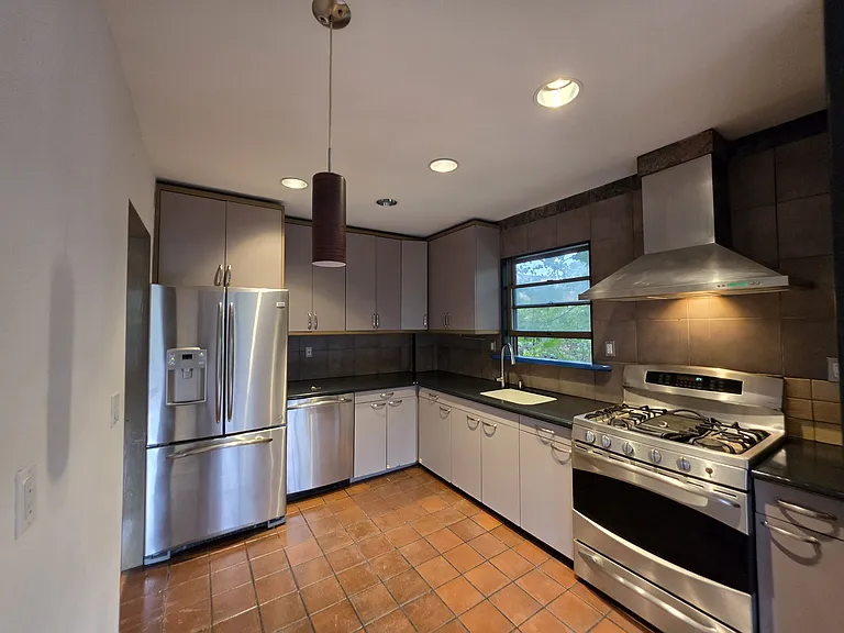 64-73 Alderton St #3 — Photo 3
