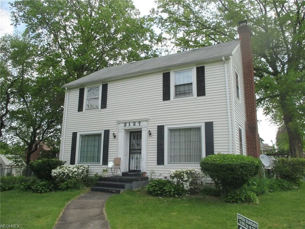 2127 Volney Rd photo 1