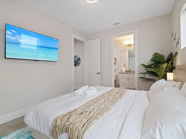 623 Petit Way — Photo 29