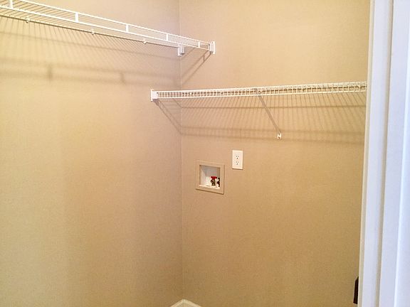 3rd image of 1375 Habersham Dr