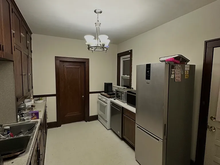 818 Michigan Ave #1 — Photo 6