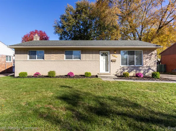 511 S Bryar St, Westland, MI 48186