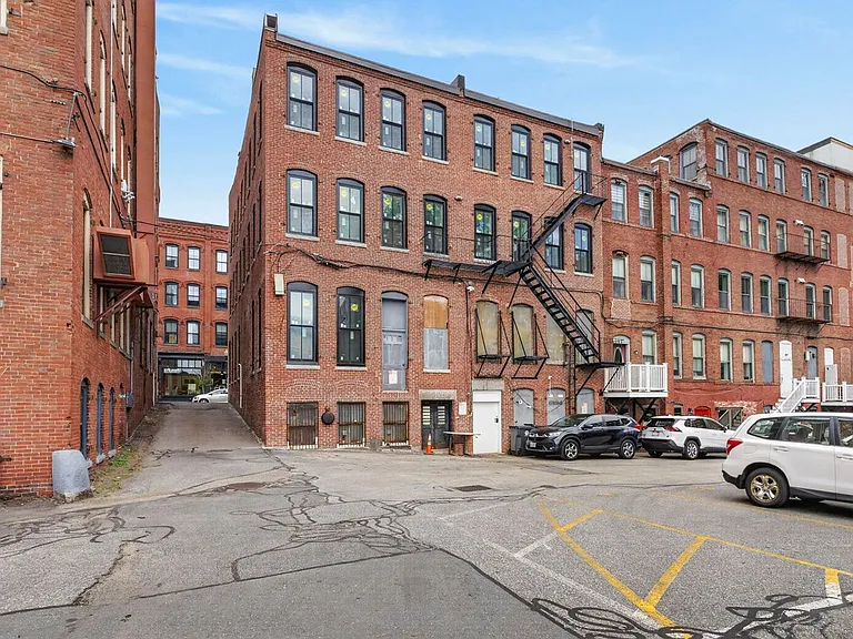 38-42 Washington St — Photo 18
