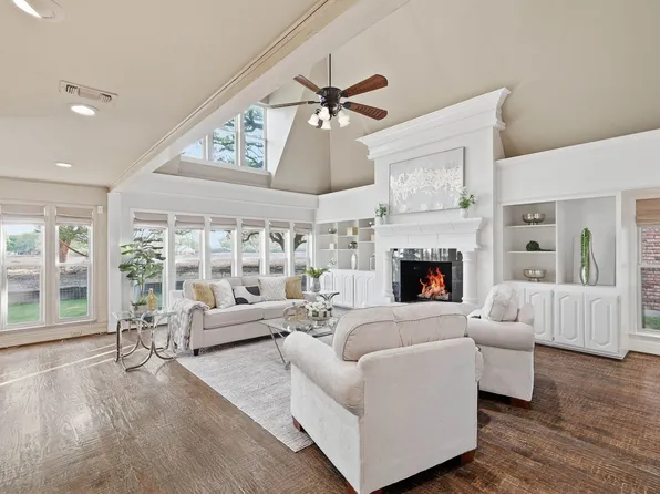 16815 Village Ln, Dallas, TX 75248