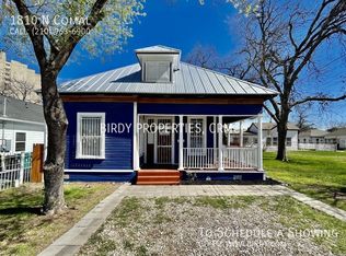 1810 N Comal, San Antonio, TX 78212