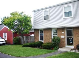 12 Clearfield Dr, Webster, NY