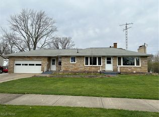 965 Parkside Dr, Alliance, OH