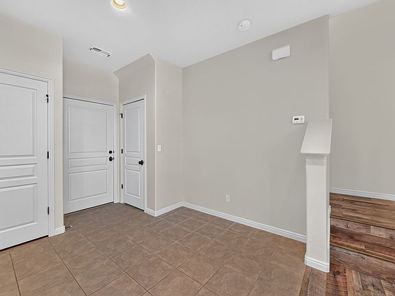 4th image of 1316 S Mountain Crest Dr W