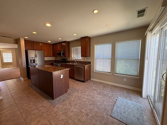 5th image of 8907 Grisom Way