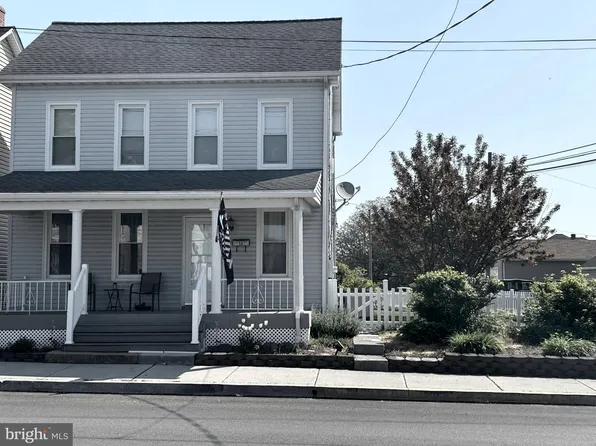18 N 4th St, McSherrystown, PA 17344