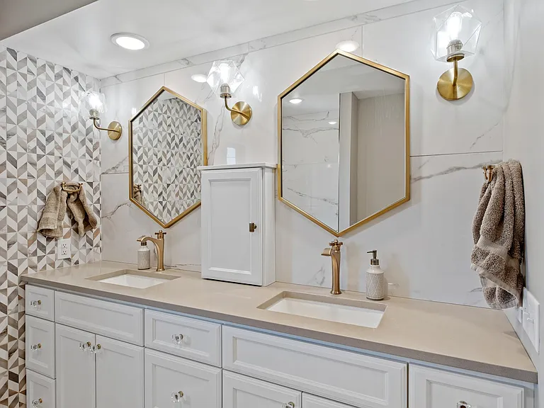 1310 Lake Dr SE — Photo 29